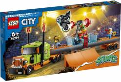 Конструктор LEGO City Stunt Грузовик для шоу каскадёров, 418 элементов